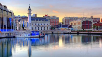 Autovermietung-Valencia-Hafen